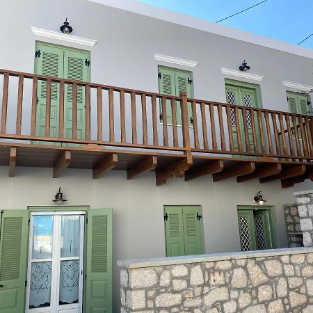Luca'S Houses Chalki Town Ngoại thất bức ảnh