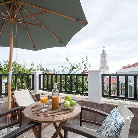 Luca'S Houses Chalki Town Ngoại thất bức ảnh